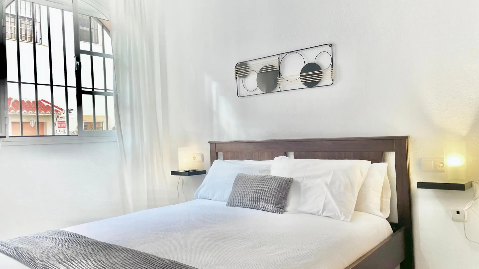 Centrico 2 Dormitorios Con Parking En La Trinidad Málaga Apartamento