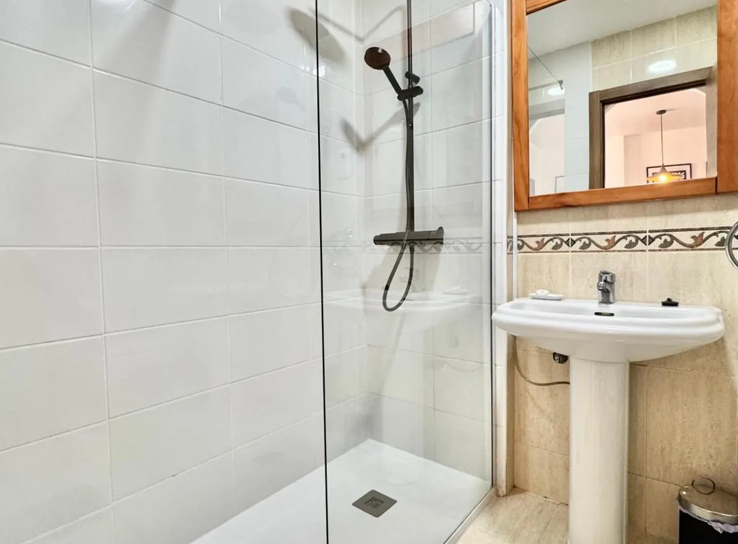 Apartamento Centrico 2 Dormitorios Con Parking En La Trinidad Málaga España